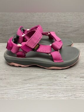Teva Hurricane XLT 2 Sandals Pink Speck Raspberry Rose Active Sandals Girls 11
